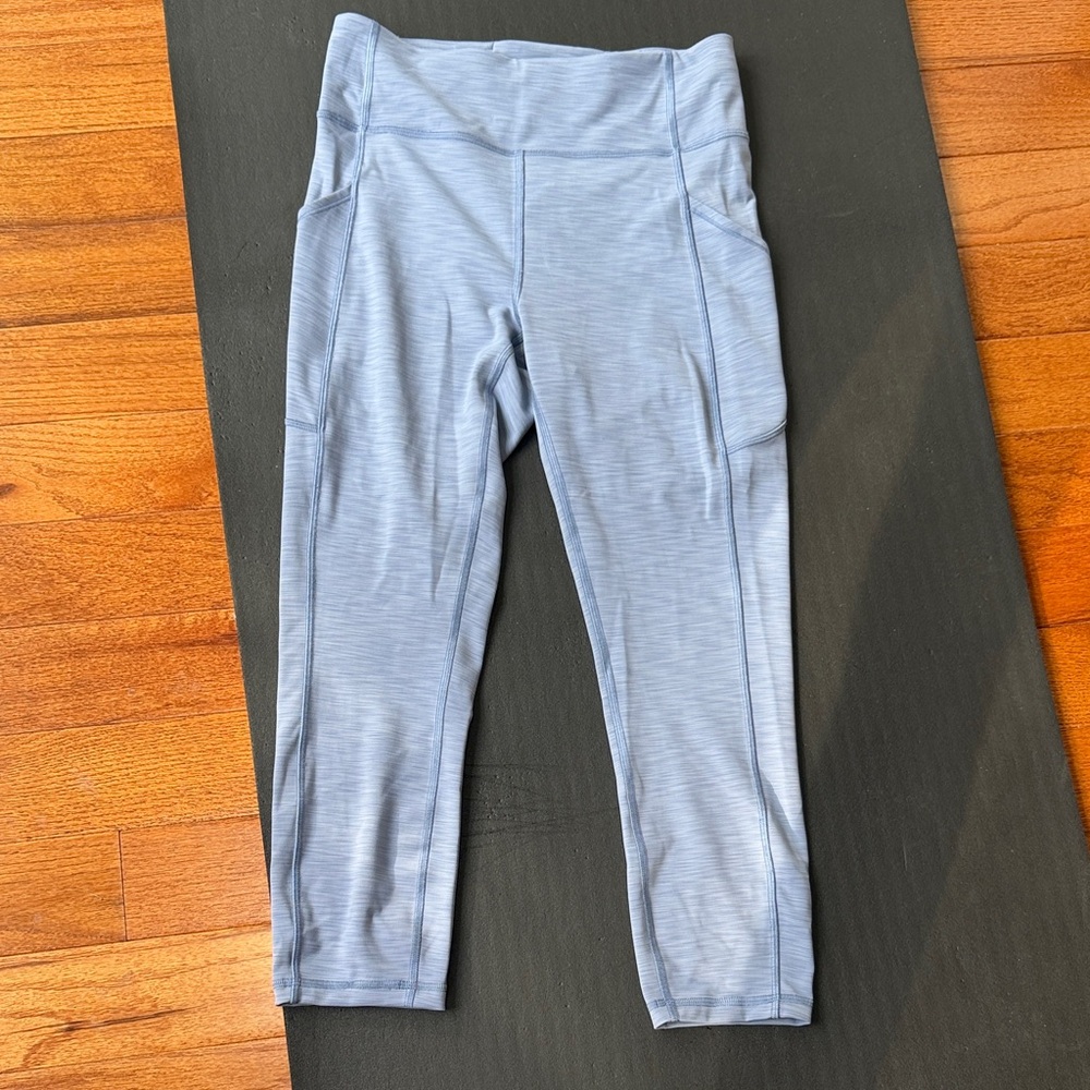 Lululemon Leggings Light Blue w Side Pockets Size 8